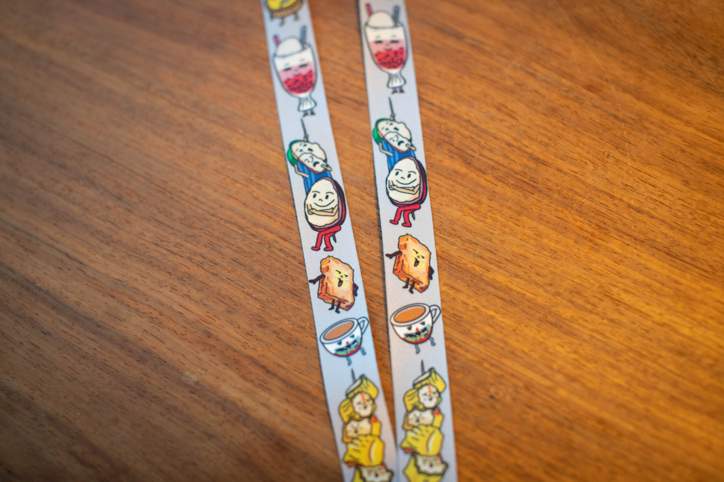 Cute HK Snacks on MTR Lanyard with ID holder 「唔使急，最緊要快 」可愛香港小食搭地鐵八達通/證件套連掛頸繩